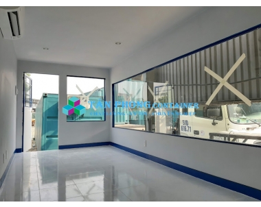 Container waiting room